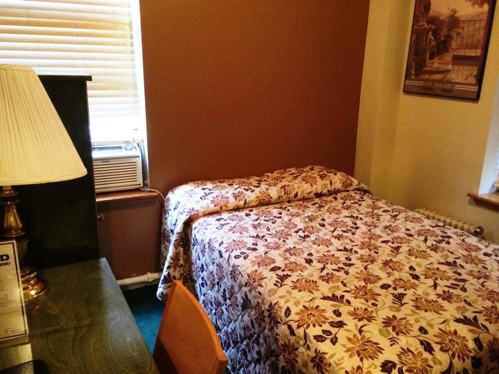 Park Savoy Hotel New York Room photo