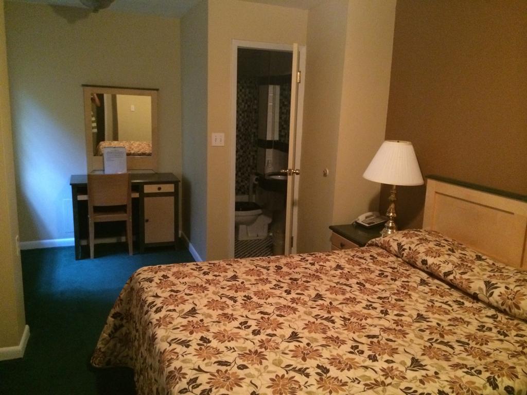 Park Savoy Hotel New York Room photo
