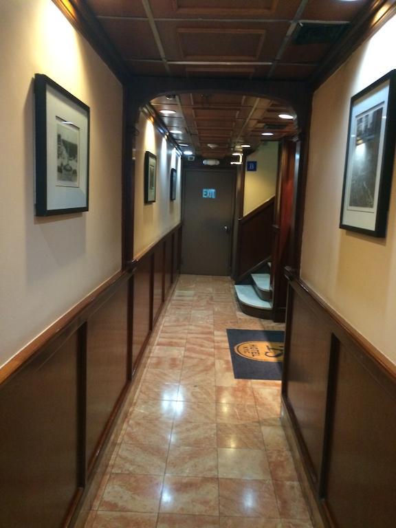 Park Savoy Hotel New York Exterior photo